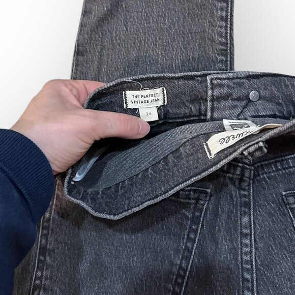 Madewell The Perfect Vintage Jeans High Waisted Black Wash Frayed Hem - Picture 5 of 5